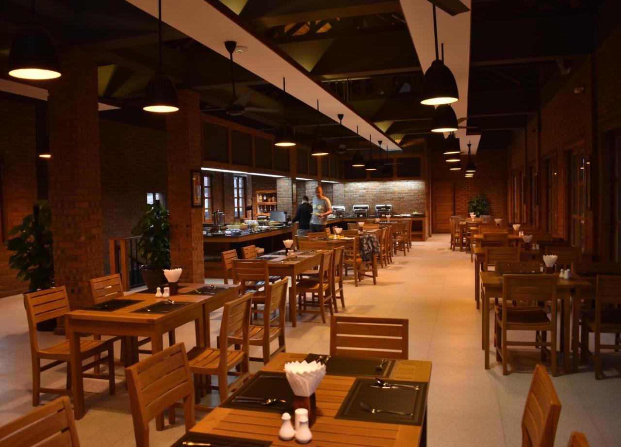 Paradise Hotel Nyaung Shwe Inle Lake Dış mekan fotoğraf