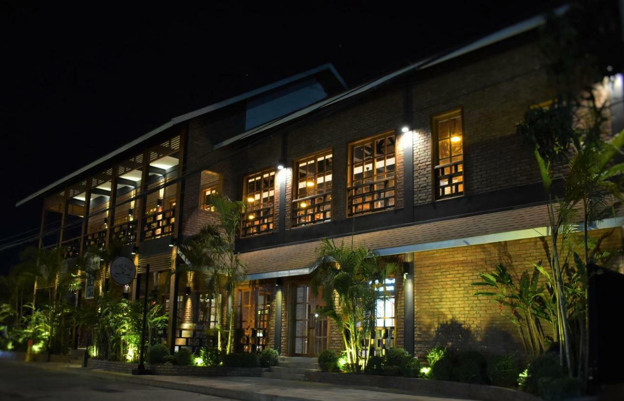 Paradise Hotel Nyaung Shwe Inle Lake Dış mekan fotoğraf
